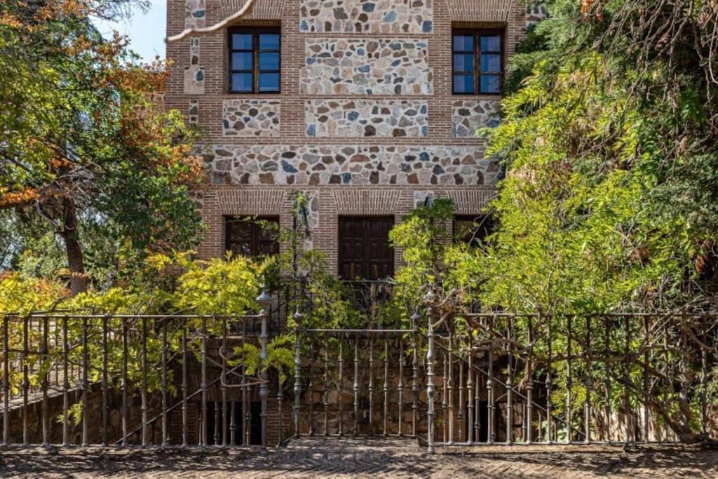 Casa Palacio Toledo Puy Du Fou Exterior foto